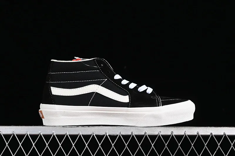 All categories Vans Vans series Vans Mid Vans China Vans SK8-Hi VR3 Vans official environmentally friendly black and white mid-top classic simple casual canvas shoes VN0A4UWIVNE